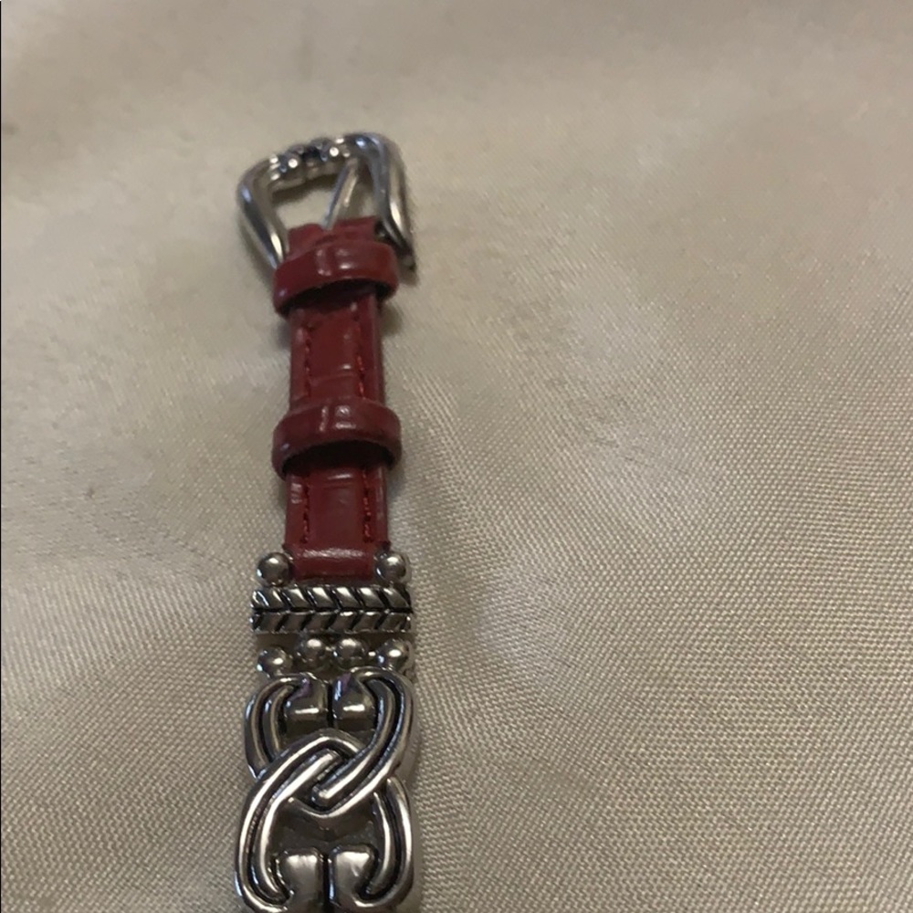 Watch - Picture 2 of 3